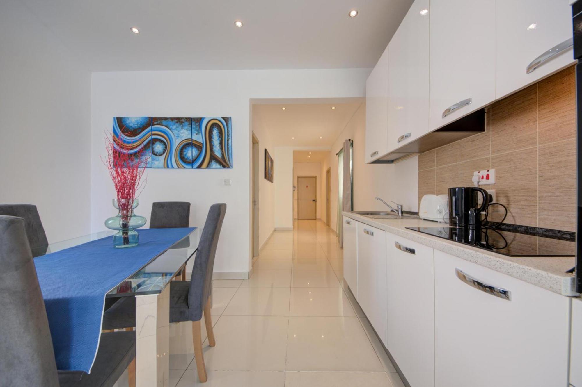 Sapphire Residences - 2 Bedroom With Views By Shortletsmalta Appartement *