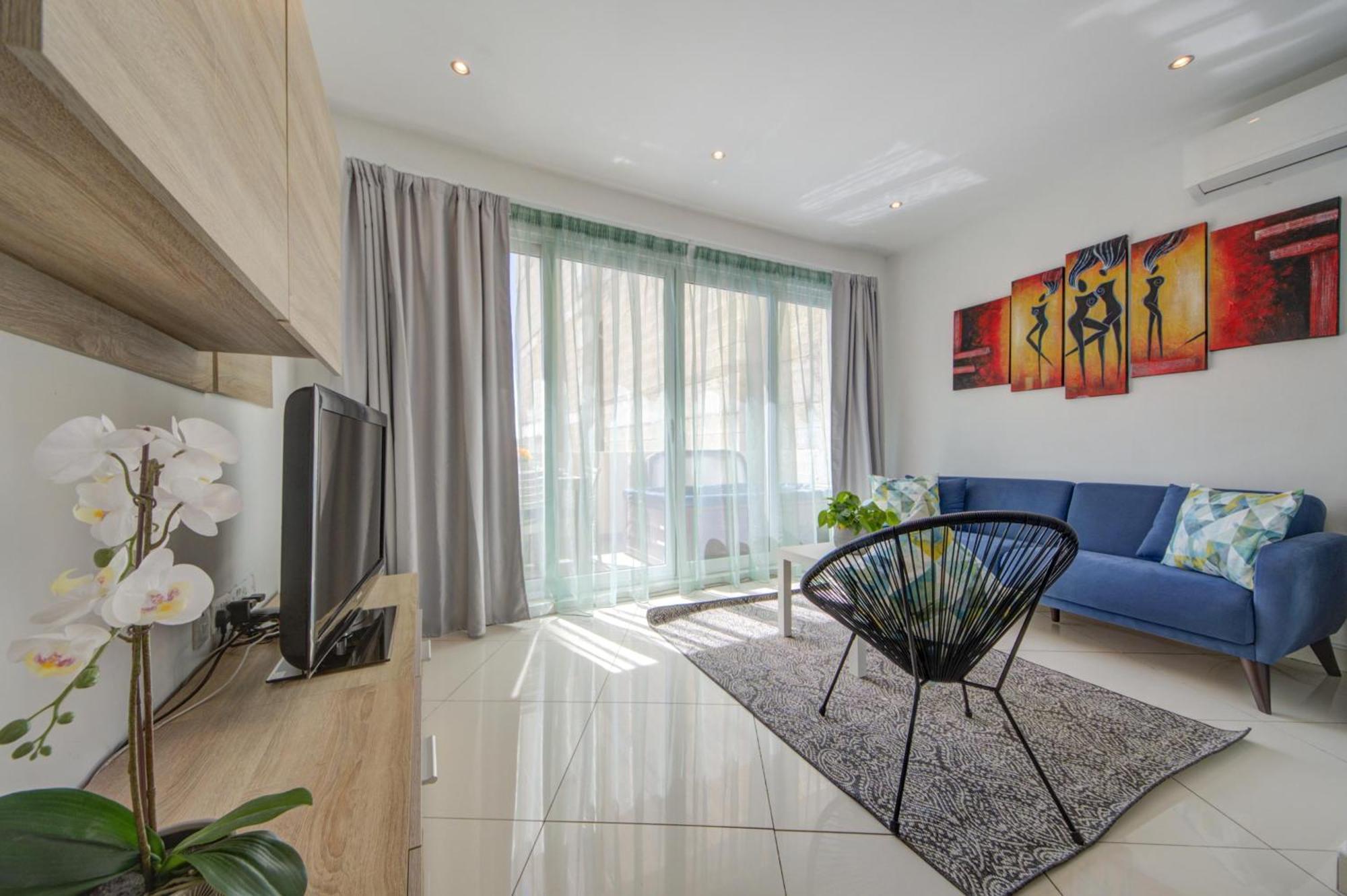 Sapphire Residences - 2 Bedroom With Views By Shortletsmalta Apartment