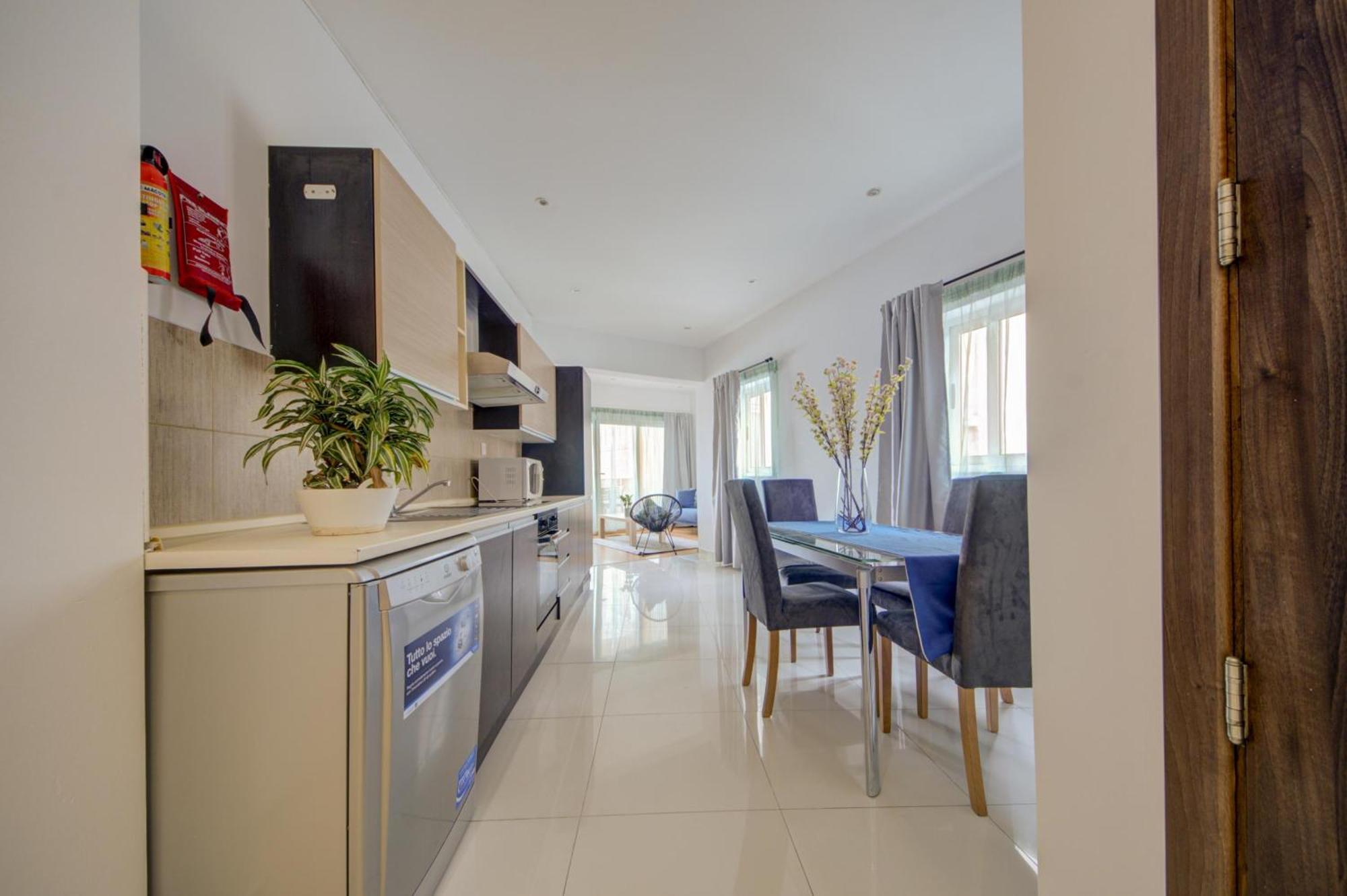 Sapphire Residences - 2 Bedroom With Views By Shortletsmalta * Sliema