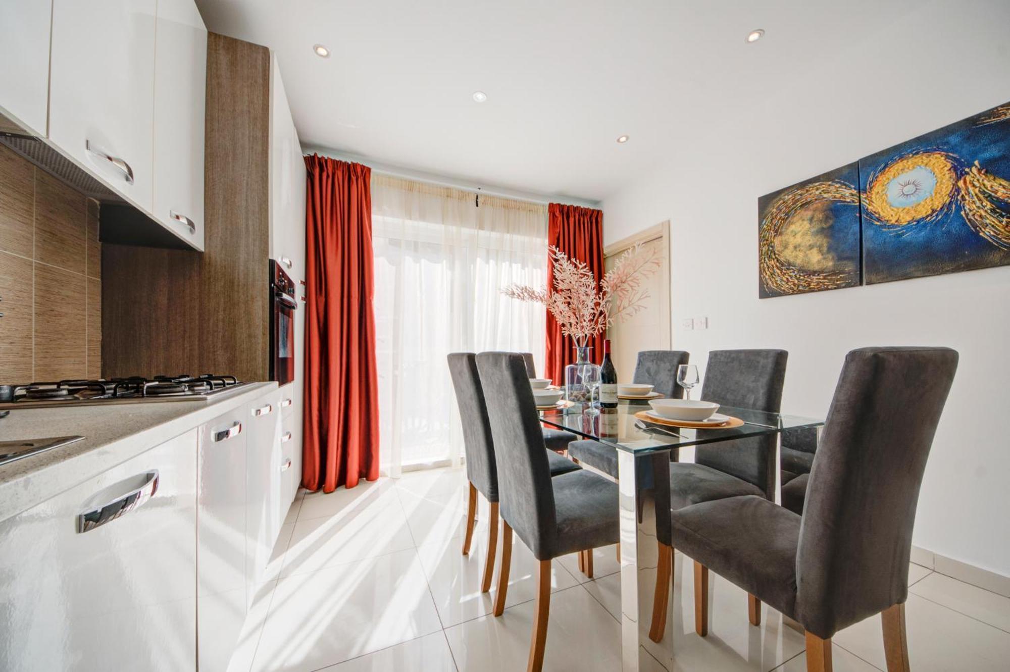 Sapphire Residences - 2 Bedroom With Views By Shortletsmalta * Sliema